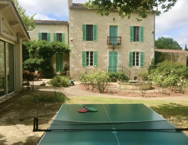 Outdoor table tennis