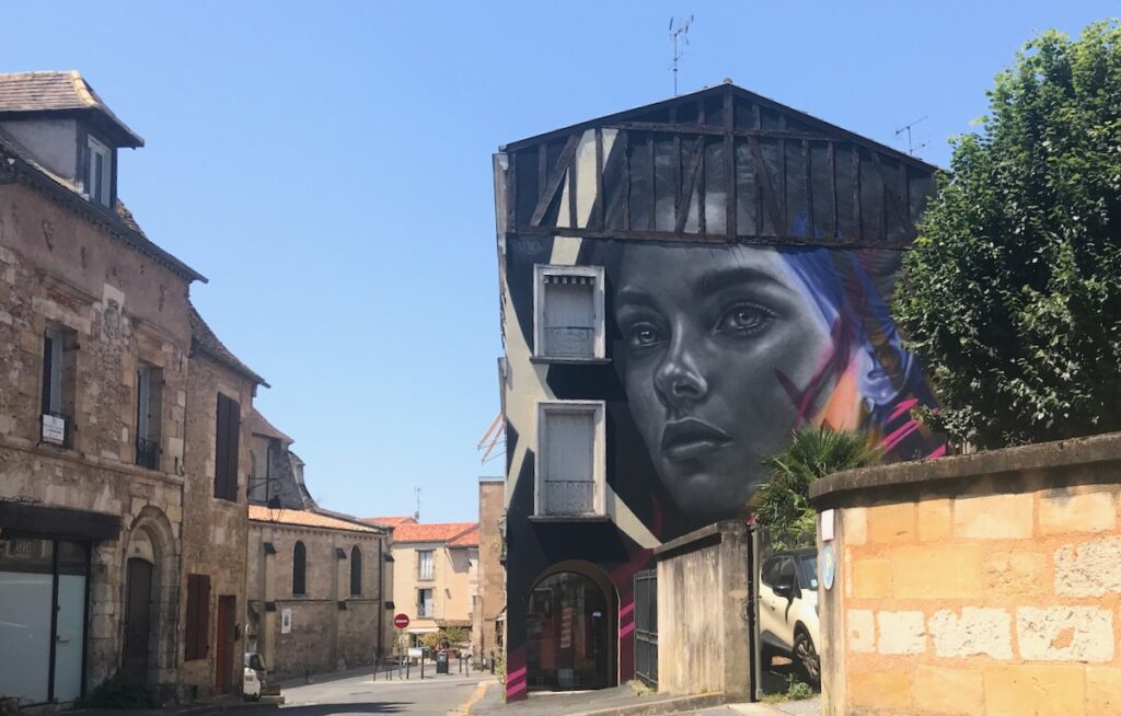 Street art in Bergerac